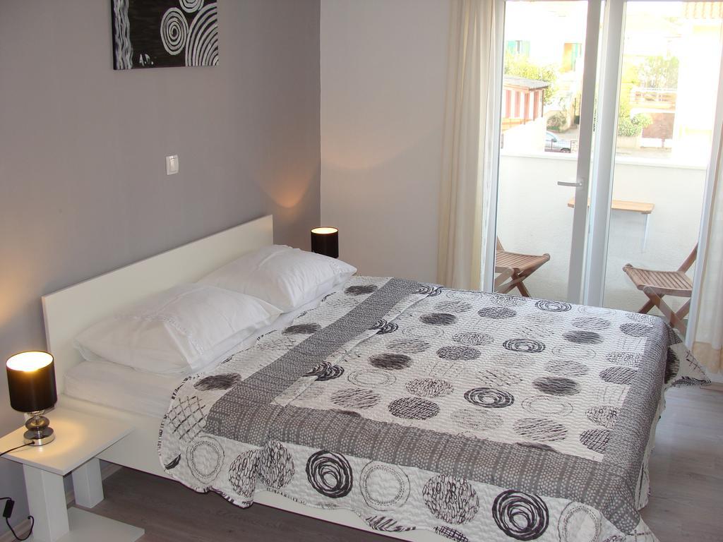Guest House Dragic - Anex 자다르 객실 사진